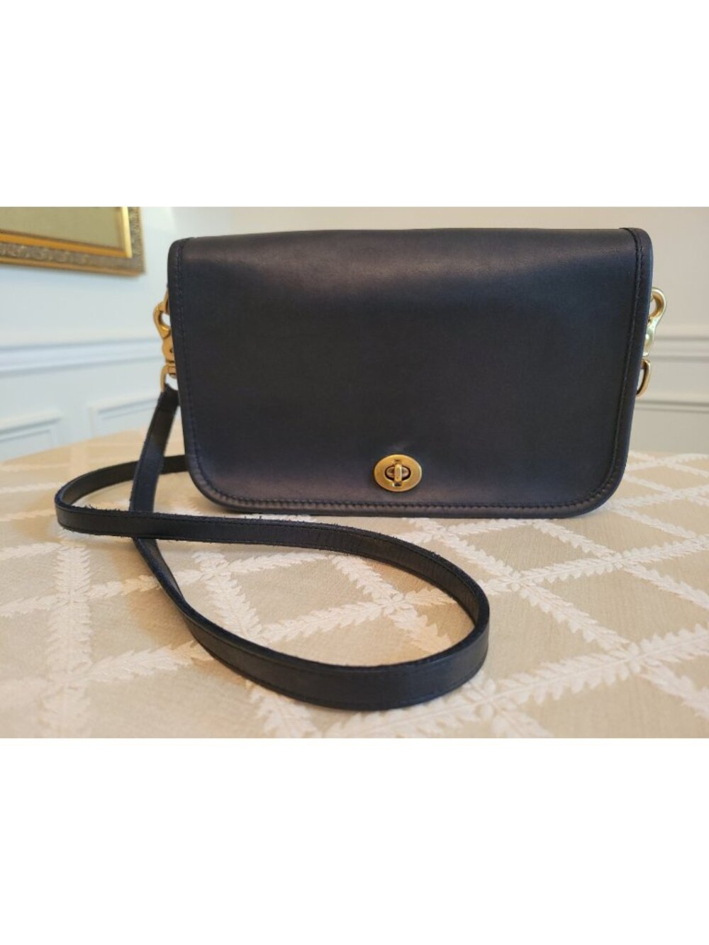 Vintage Coach 9755 Pocket Purse Navy Leather Penny Pocket Turnlock USA